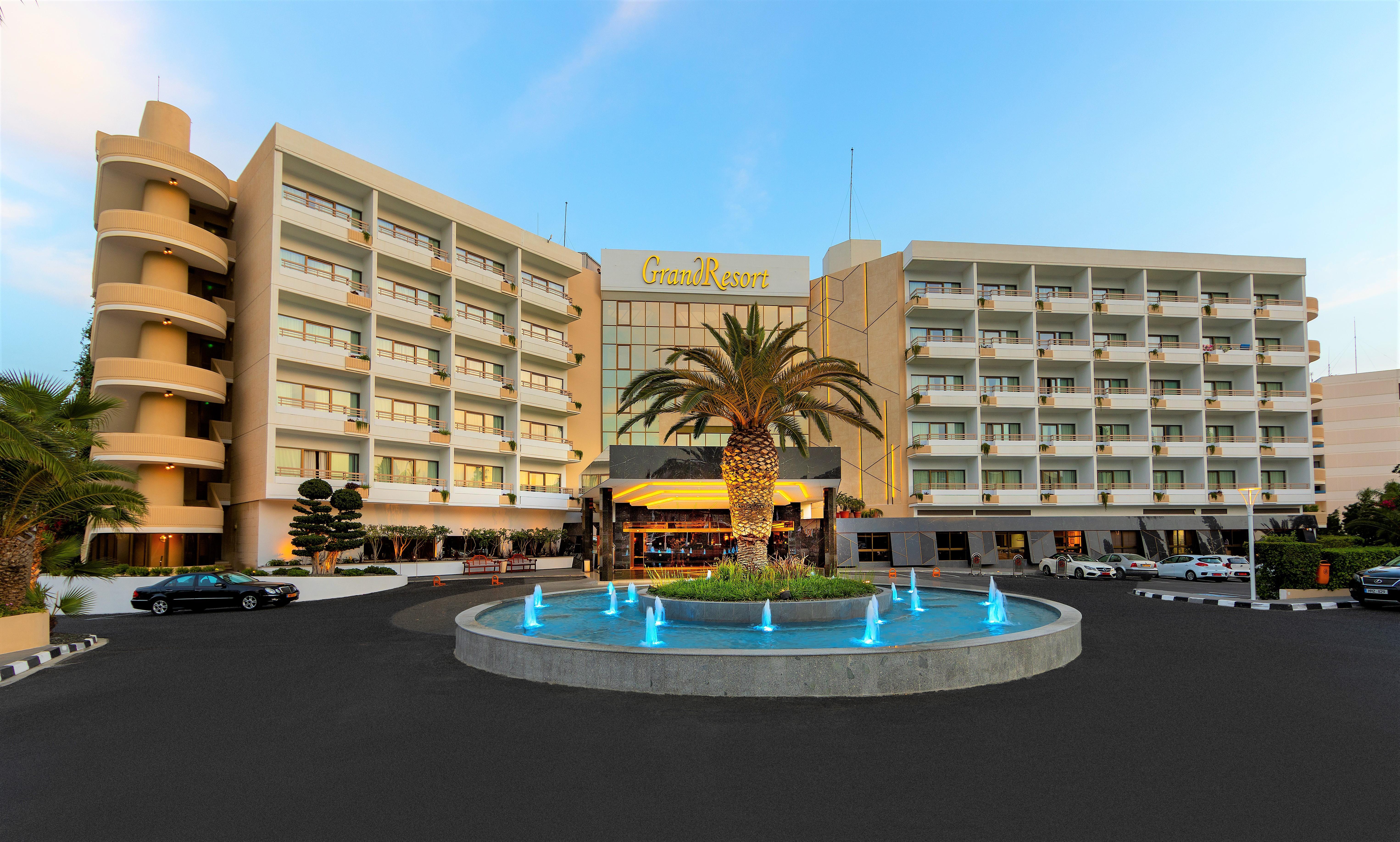 The Grandresort - Limited Edition By Leonardo Hotels Limassol Bagian luar foto