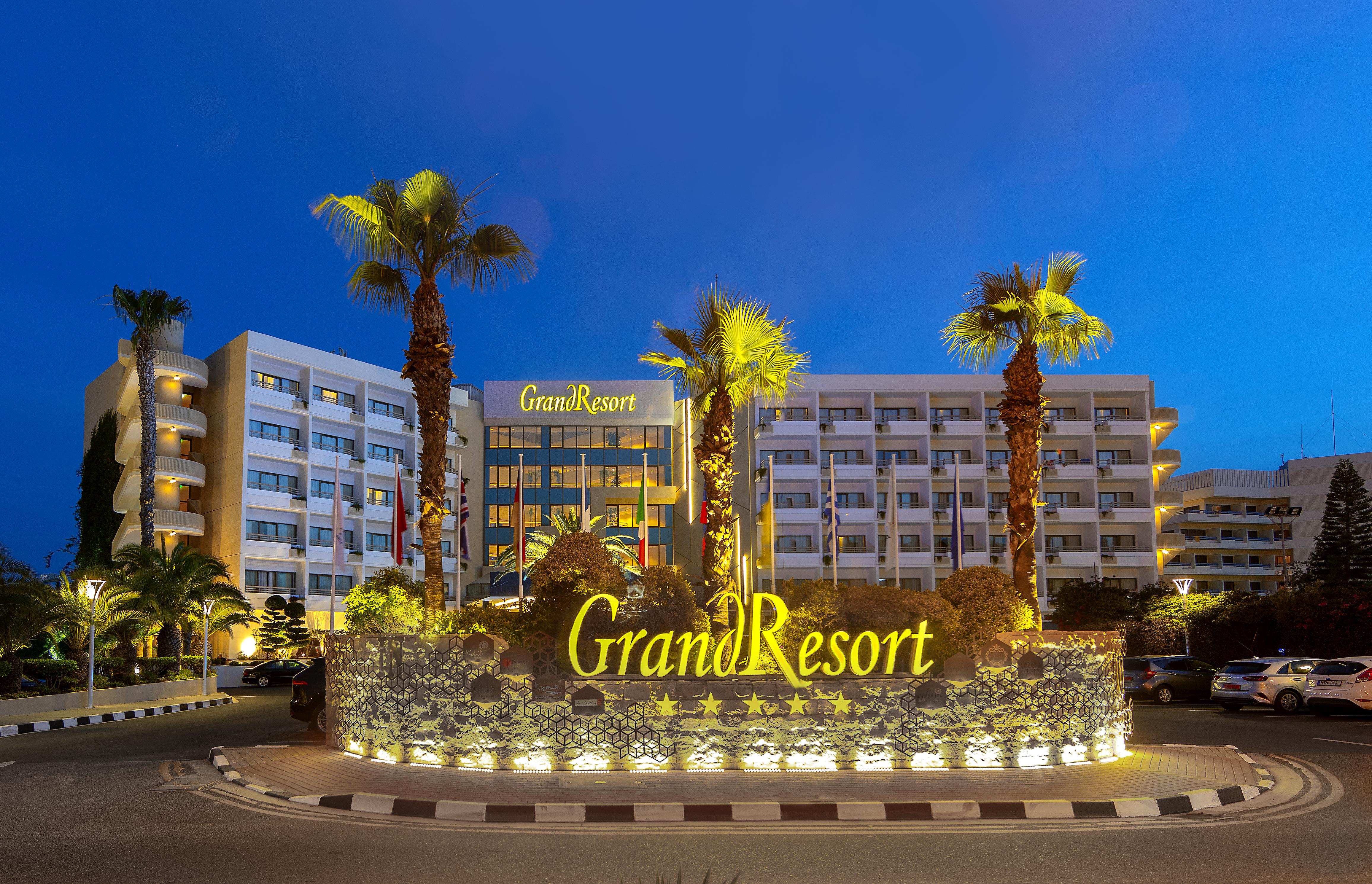 The Grandresort - Limited Edition By Leonardo Hotels Limassol Bagian luar foto